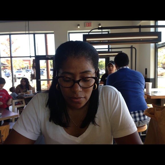 Meet your Posher, T - Picture 3 of 8